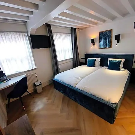In Den Verdwaalde Koogel Hotel